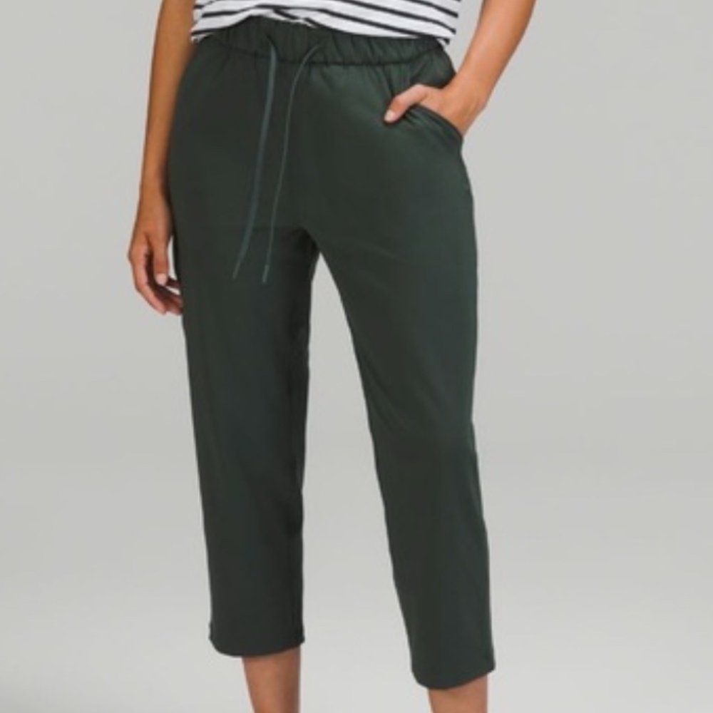 COPY - Lululemon Stretch High-Rise Crop 23'